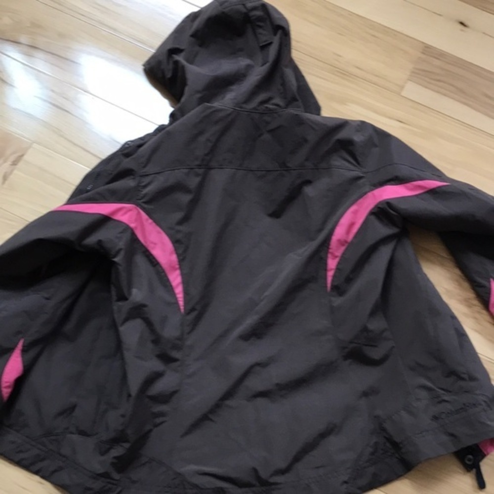 Colombia Waterproof Packable Jacket. Euc - image 7